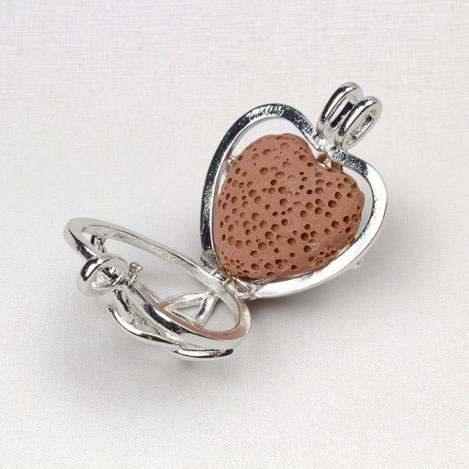 Celtic Heart Aromatherapy Locket with Clay Diffuser