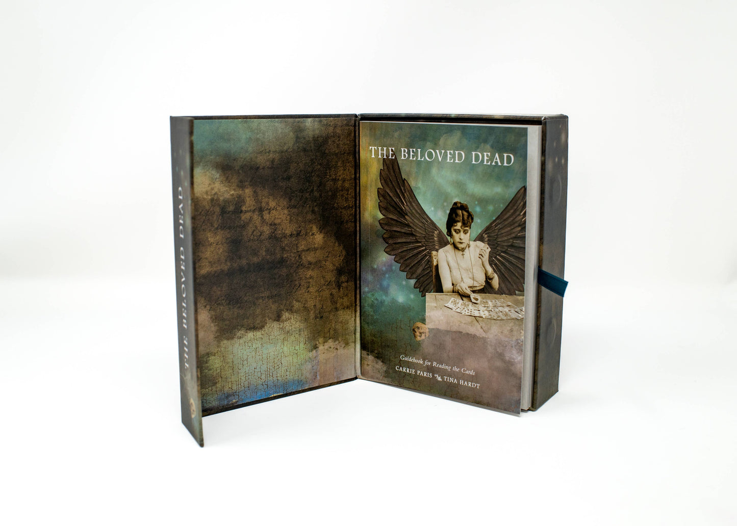 The Beloved Dead Oracle(82 Cards & 144-Page F.C. Guidebook)